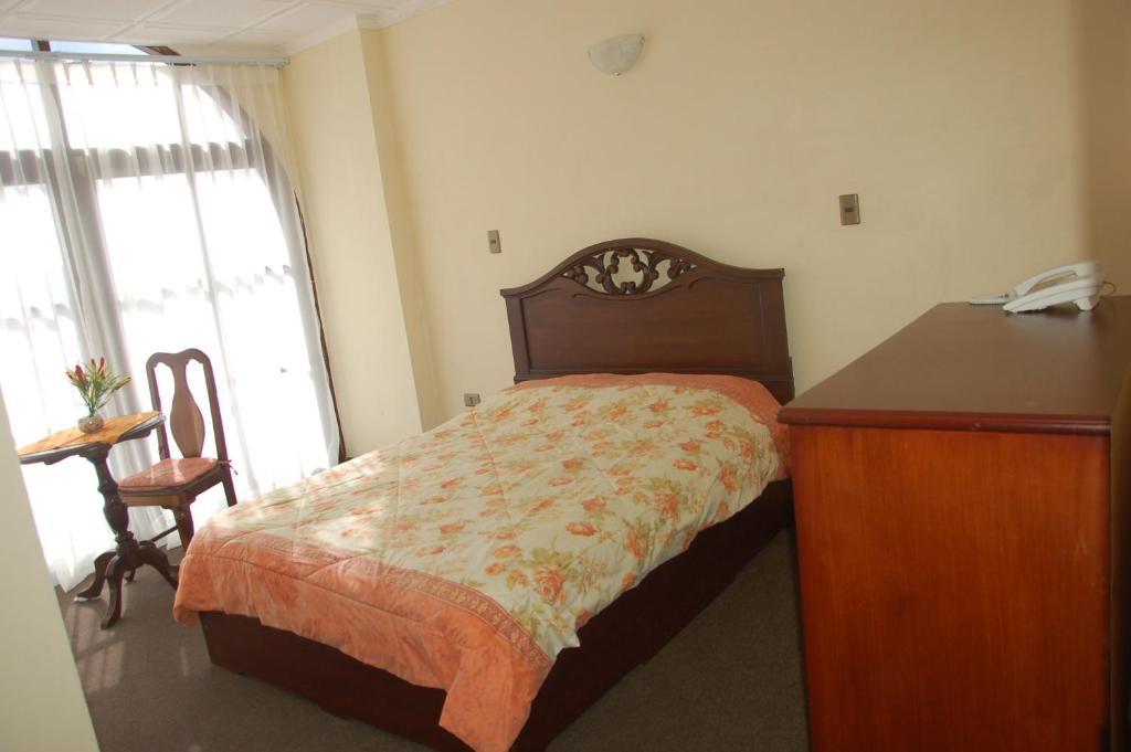 Hostal Tukos La Casa Real Potosi Bilik gambar