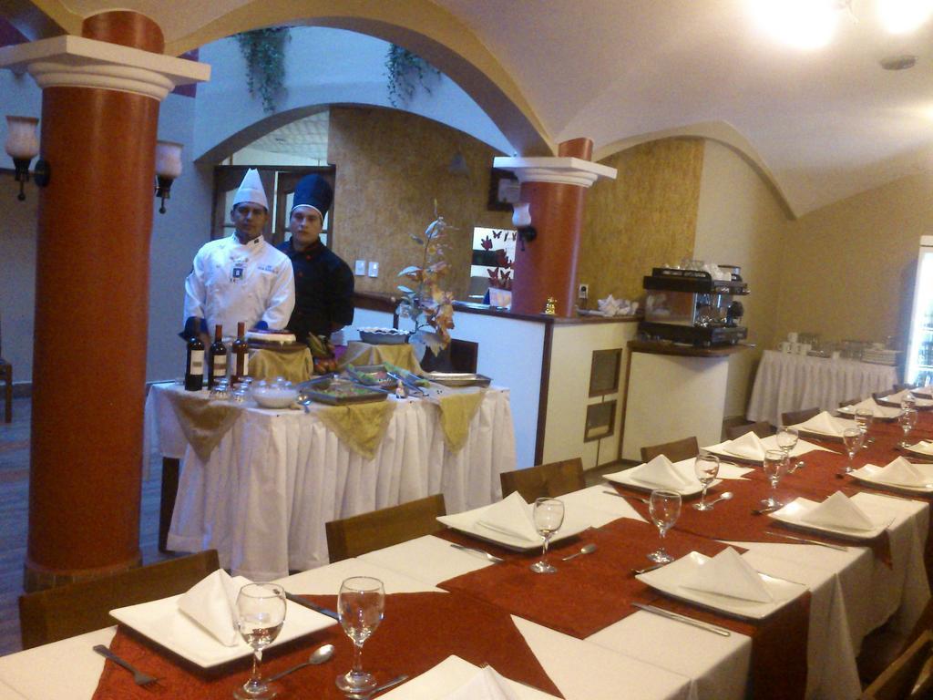 Hostal Tukos La Casa Real Potosi Luaran gambar